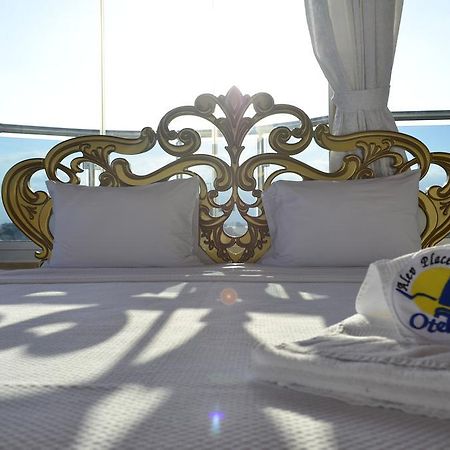 Alev Palace Otel Arsuz Экстерьер фото